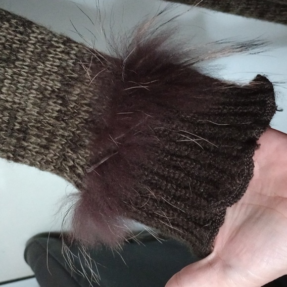 Tempo Paris full length sweater coat, fur collar and trim, super soft s/m size - Picture 2 of 8